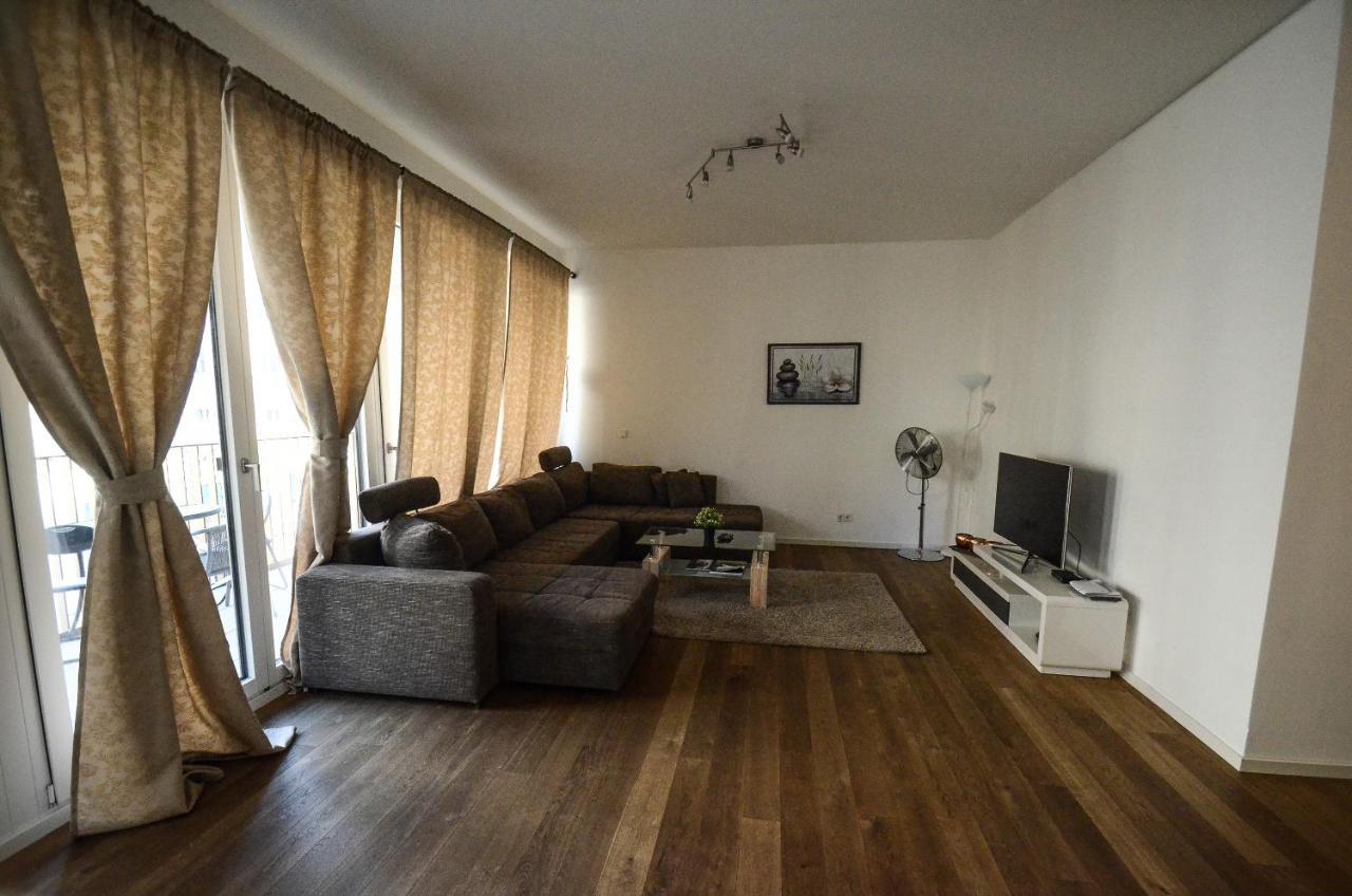 Ferienwohnung 2 - High-Quality In The Heart Of Stuttgart 2 Exterior foto